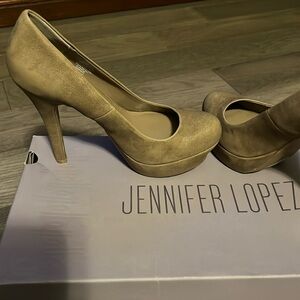 Jennifer Lopez heels